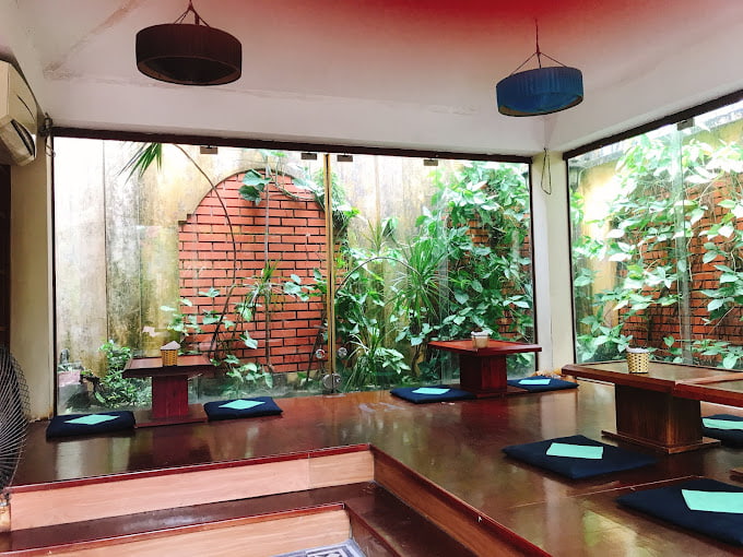 Nội thất bên trong tiệm cà phê Secret Garden Cafe Hải Phòng