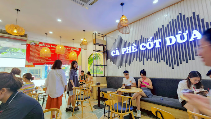 Không gian quán cafe cốt dừa cô Hạnh Hải Phòng